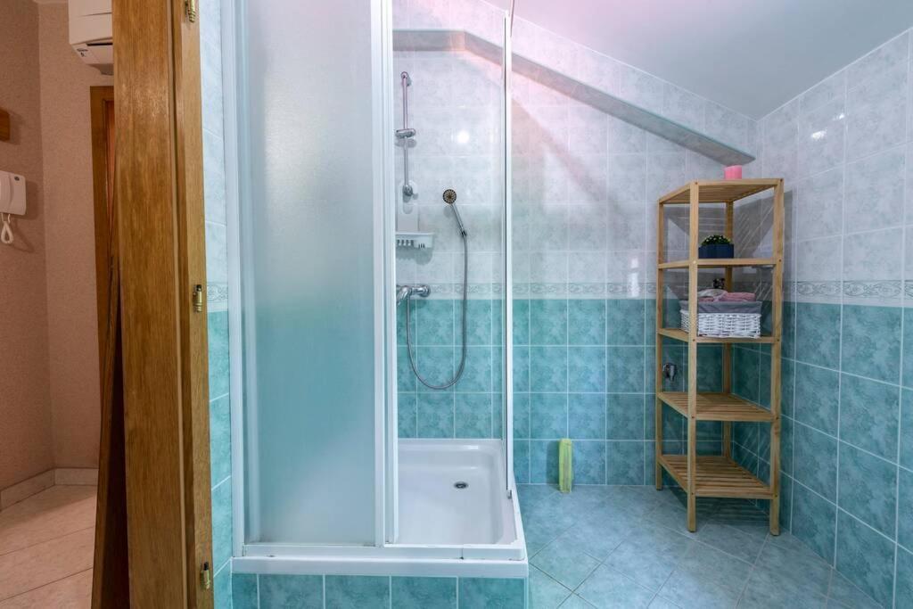 Vila Vergatum-Privacy,Gym,Billiards,Table Tennis Donji Brgat Ngoại thất bức ảnh
